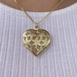 GARAGNTILHA CORAÇÃO COM RENDA