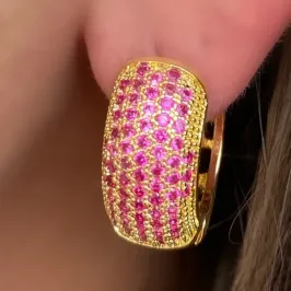 BRINCO ARGOLA CRAVEJADA ZIRCONIA ROSA GRANDE