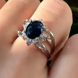 ANEL PRATA 2 EM 1 CRAVEJADO COM PEDRA AZUL SAFIRA
