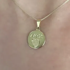 GARGANTILHA MEDALHA AMOR E CORAÇÃO
