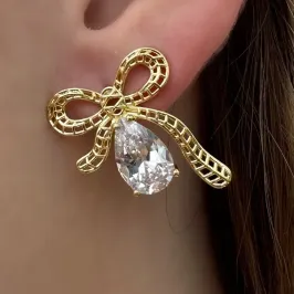 BRINCO LAÇO COM GOTA CRISTAL