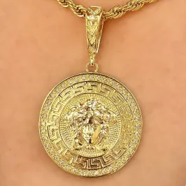 PINGENTE CRAVEJADO INSPIRAÇÃO VERSACE