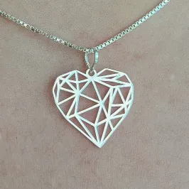 GARGANTILHA PRATA CORAÇÃO DIAMANTADO