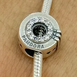 BERLOQUE PRATA SEPARADOR PANDORA CRAVEJADO
