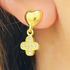 BRINCO CORAÇÃO COM ALHAMBRA CRAVEJADO