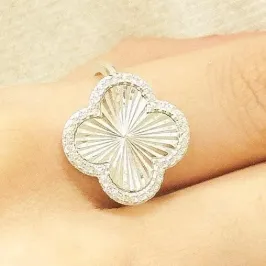 ANEL PRATA ALHAMBRA DIAMANTADO BORDA CRAVEJADA VAN CLEEF