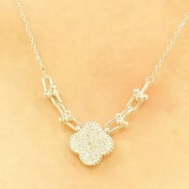 GARGANTILHA PRATA  VAN CLEEF CRAVEJADO