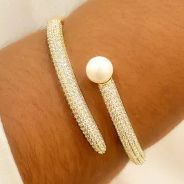 BRACELETE LUXO CRAVEJADO COM PEROLA