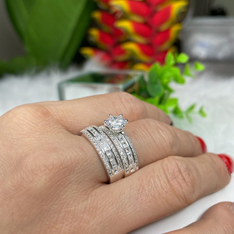 ANEL PRATA CRAVEJADO ZIRONIAS QUADRADA