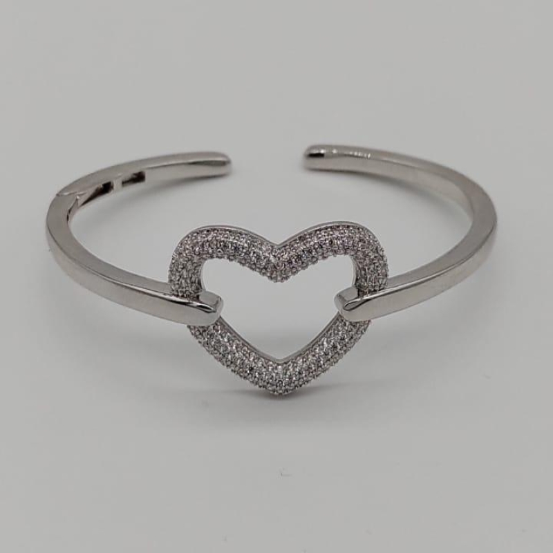 BRACELETE CORAÇÃO CRAVEJADO GRANDE RÓDIO