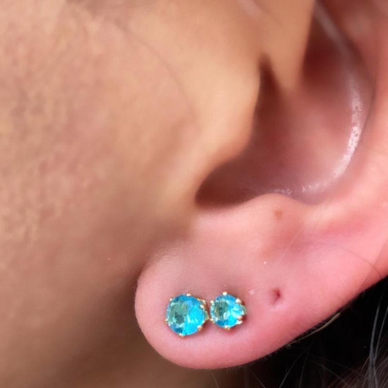 BRINCO 2 FUROS PONTO DE LUZ ZIRCONIA AZUL