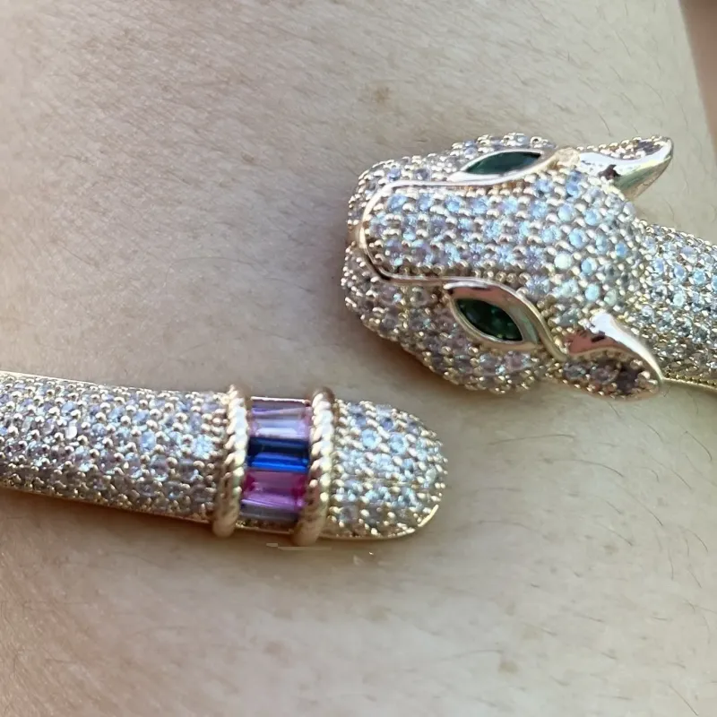 BRACELETE TIGRE CRAVEJADO