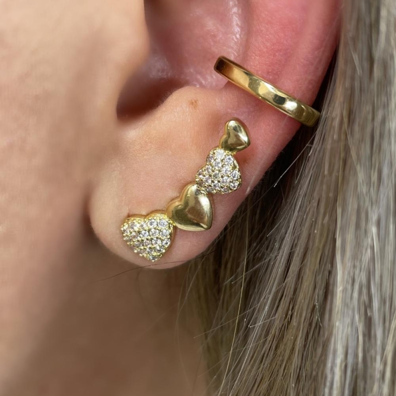 BRINCO EAR CUF CORAÇÃO CRAVEJADO E LISO