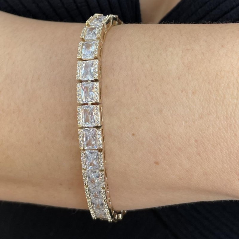 PULSEIRA ZIRCONIAS QUADRADA CRAVEJADA