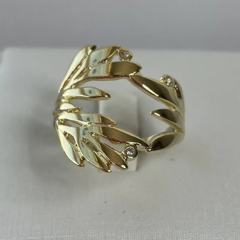 ANEL FOLHAS COM ZIRCONIA