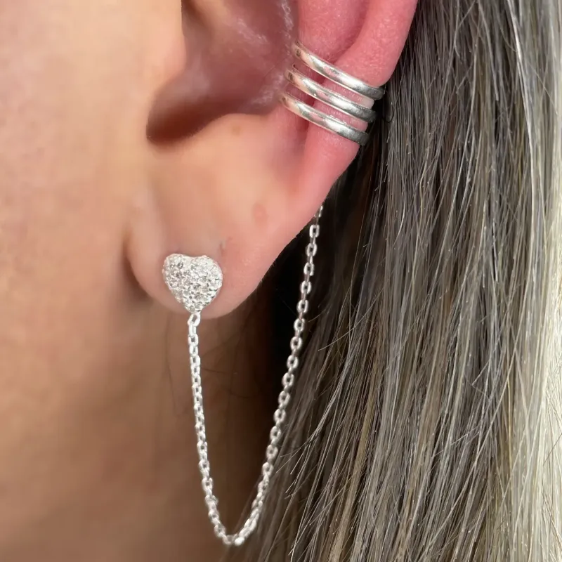 BRINCO PRATA CORAÇÃO CRAVEJADO COM PIERCING FAKE