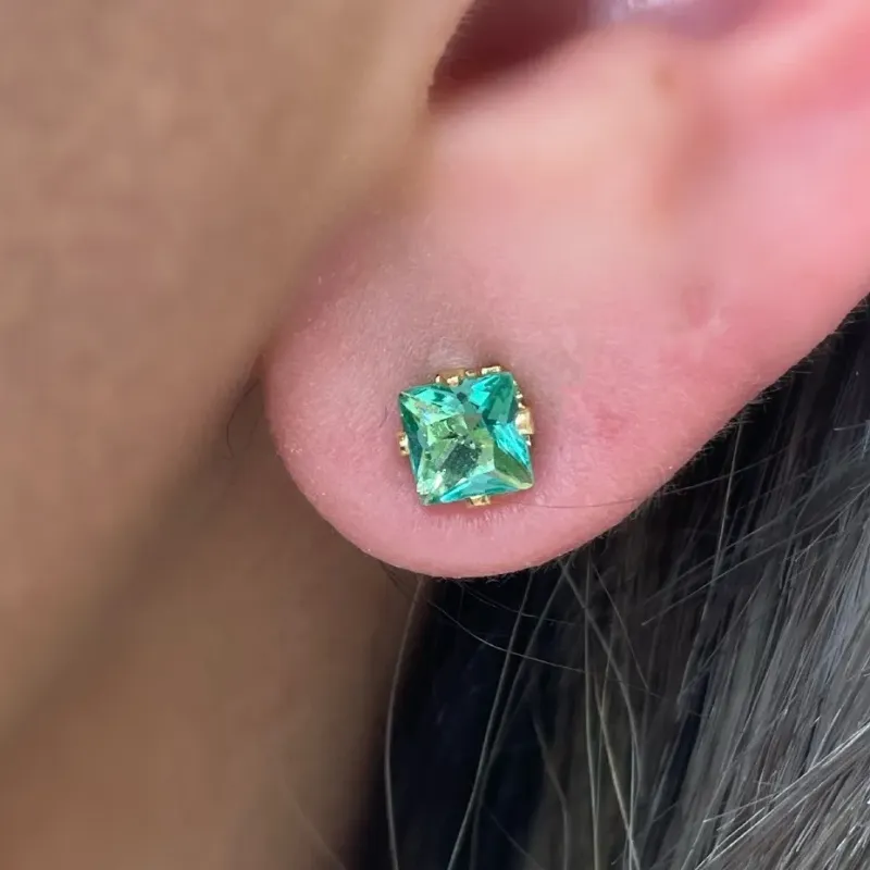 BRINCO QUADRADO ZIRCONIA AQUAMARINE PEQUENA