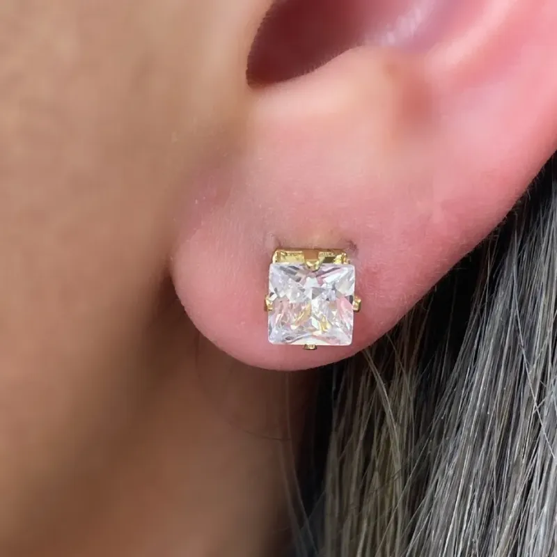 BRINCO QUADRADO ZIRCONIA CRISTAL MÉDIA
