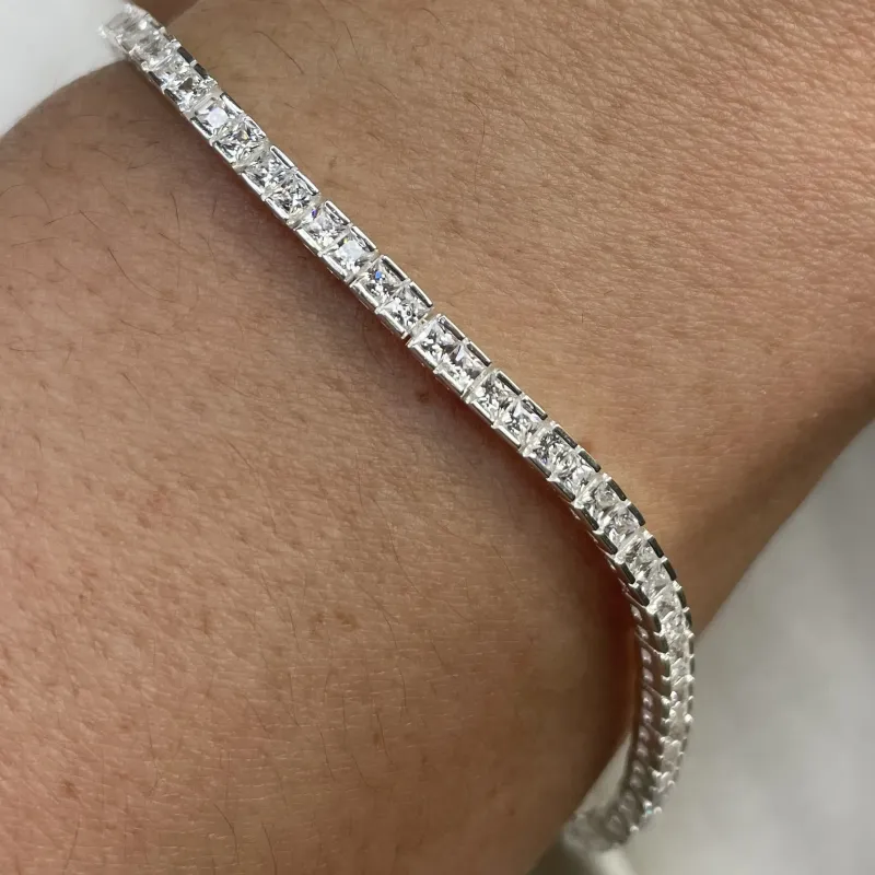 PULSEIRA PRATA RIVIERA CRAVAÇÃO INGLESA CRISTAL