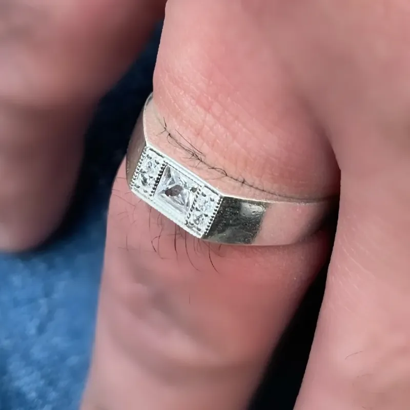 ANEL PRATA ZIRCONIA QUADRADA CRISTAL