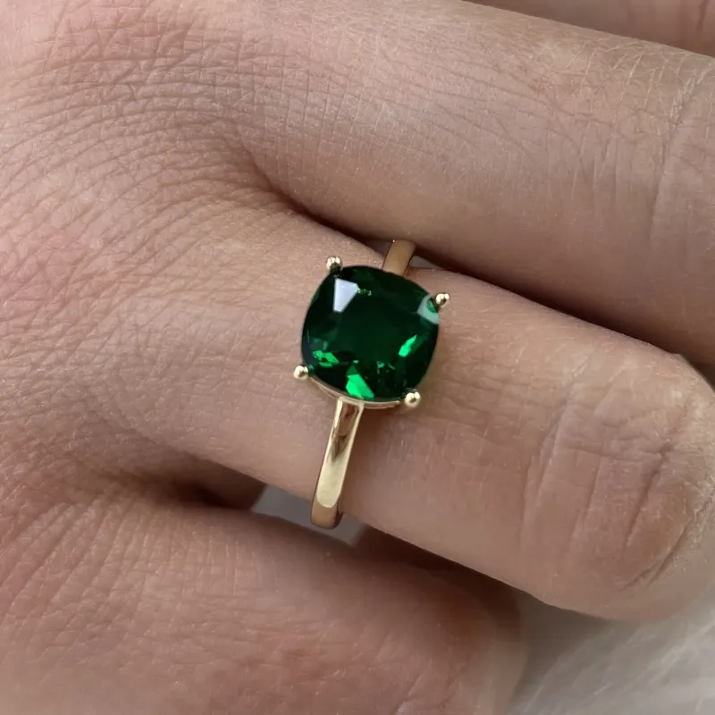 ANEL SOLITÁRIO QUADRADO ZIRCONIA ESMERALDA