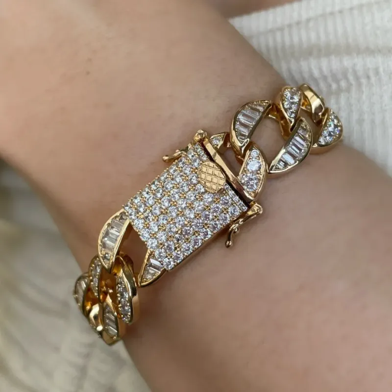 PULSEIRA ELOS CRAVEJADOS FECHO GAVETA