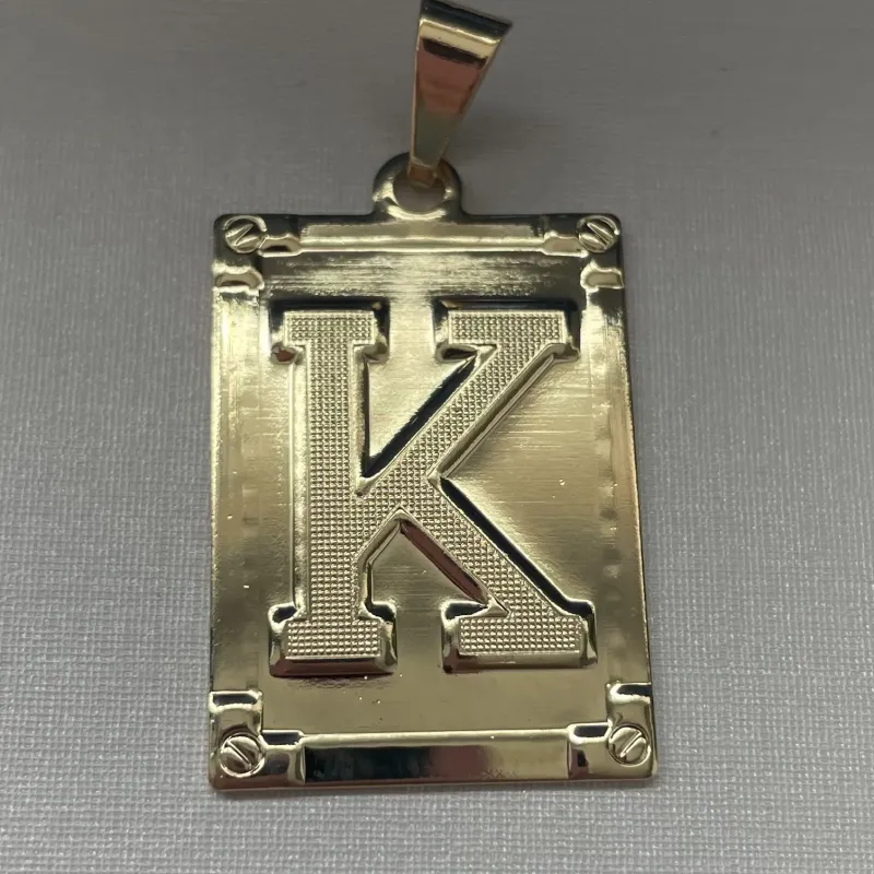 PINGENTE PLACA LETRA 'K'