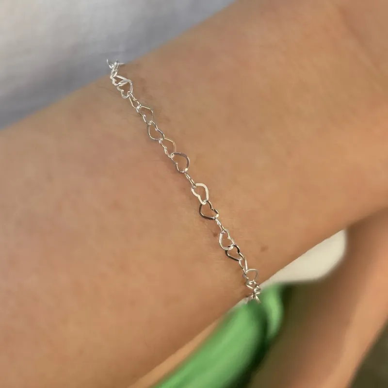 PULSEIRA PRATA CORAÇÃO VAZADO 0,45