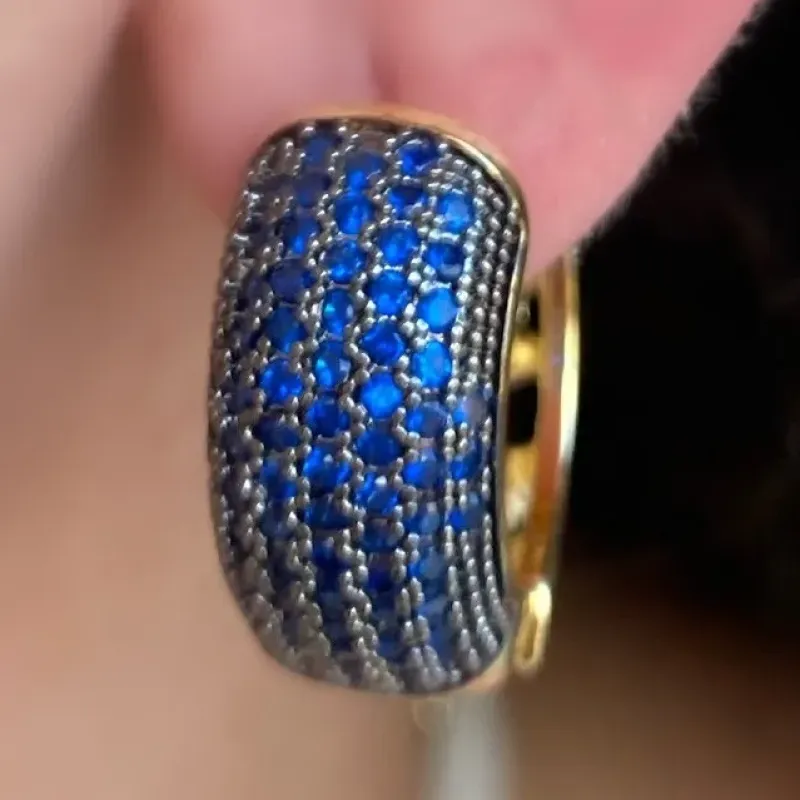 BRINCO ARGOLA CRAVEJADA ZIRCONIA AZUL GRANDE