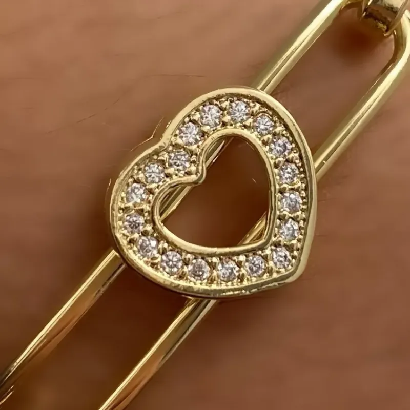 PINGENTE CORAÇÃO CRAVEJADO PARA BRACELETE