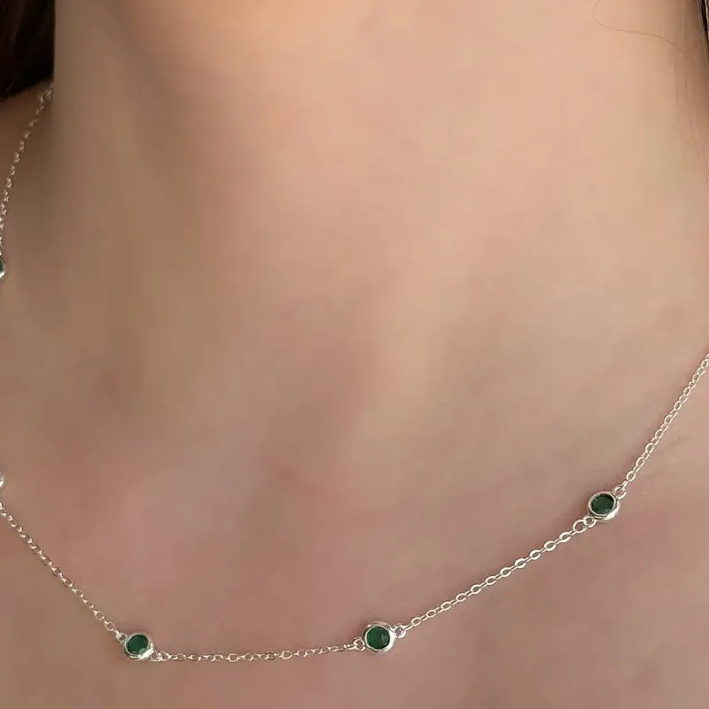 GARGANTILHA PRATA PEDRAS VERDE ESMERALDA