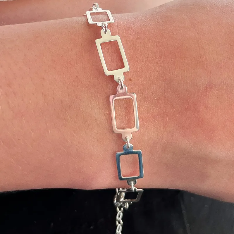 PULSEIRA PRATA ELO RETANGULAR VAZADO