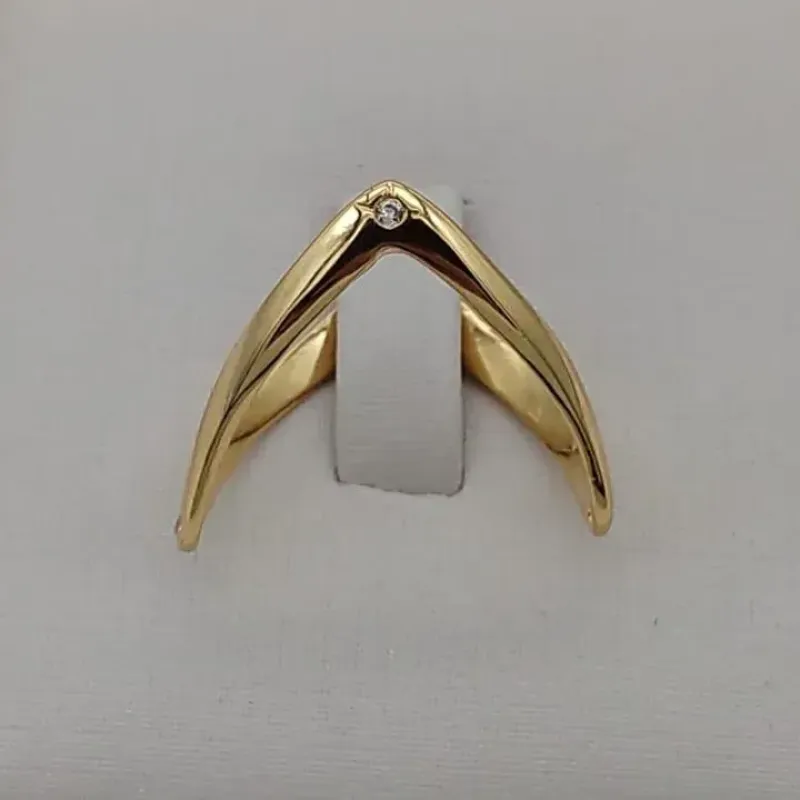 ANEL TUBARÃO COM ZIRCONIA