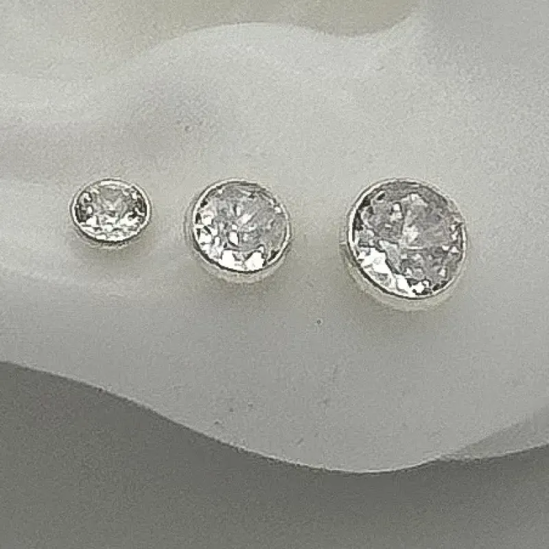 BRINCO PRATA TRIO PONTO DE LUZ CRISTAL