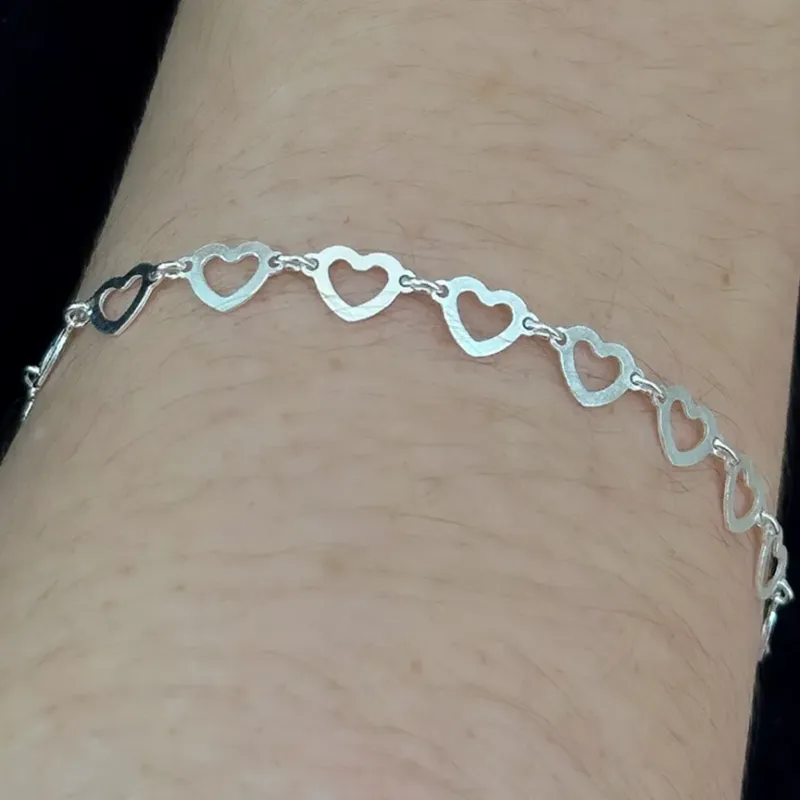 PULSEIRA PRATA CORAÇÃO VAZADO F 070