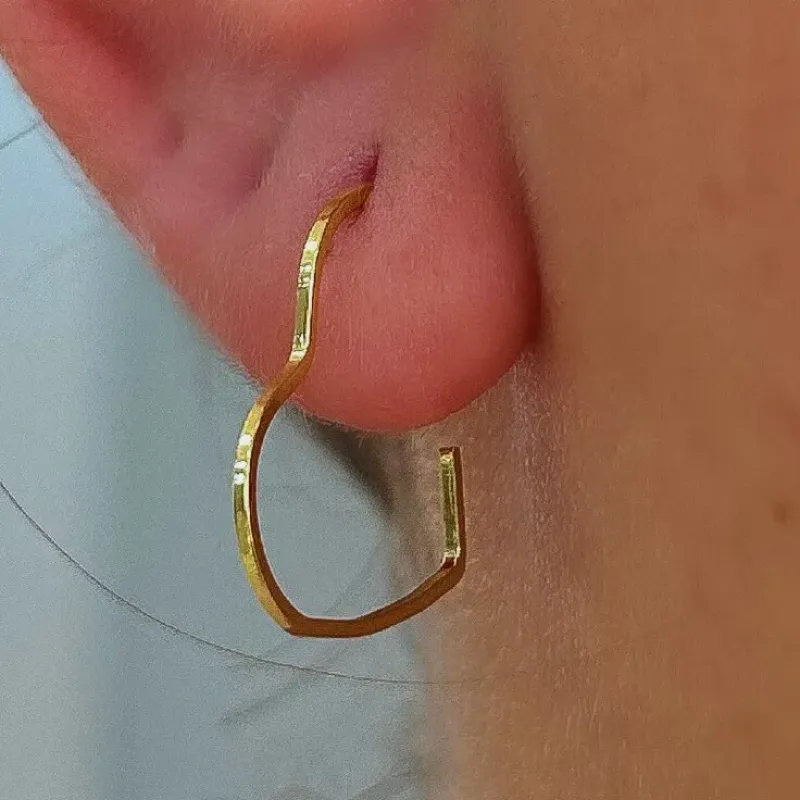 BRINCO ARGOLA CORAÇÃO MÉDIA