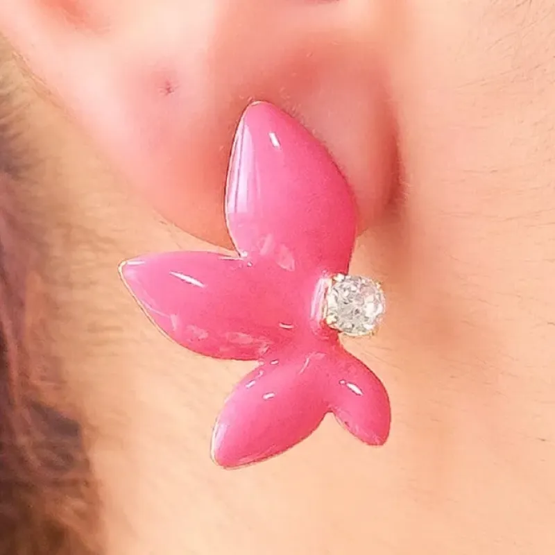 BRINCO FLOR COM PEDRA ESMALTADO ROSA