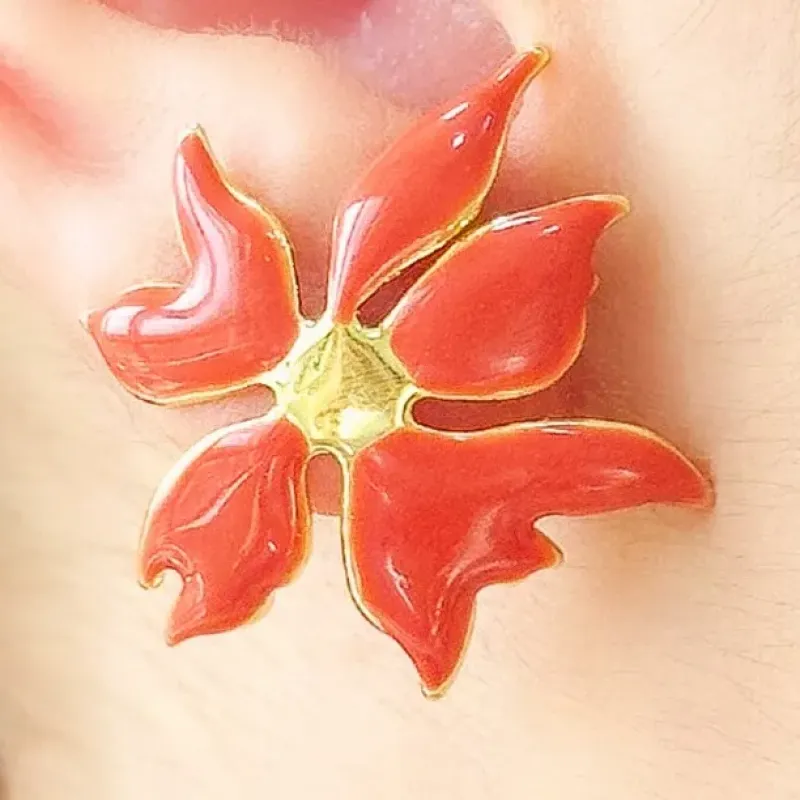 BRINCO FLOR ESMALTADO TERRACOTA