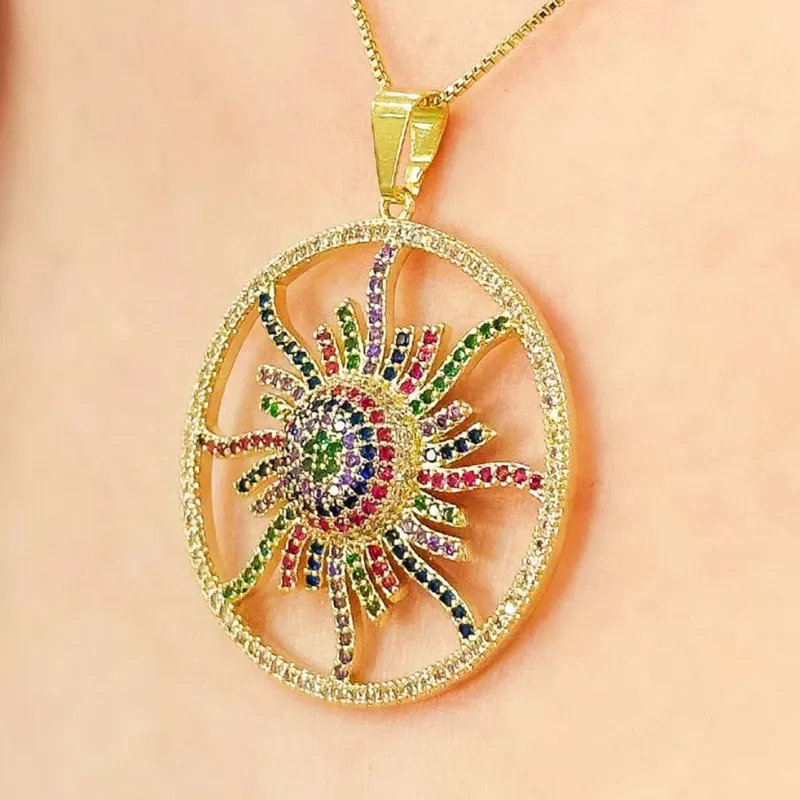 GARGANTILHA MANDALA SOL CRAVEJADO COLORS