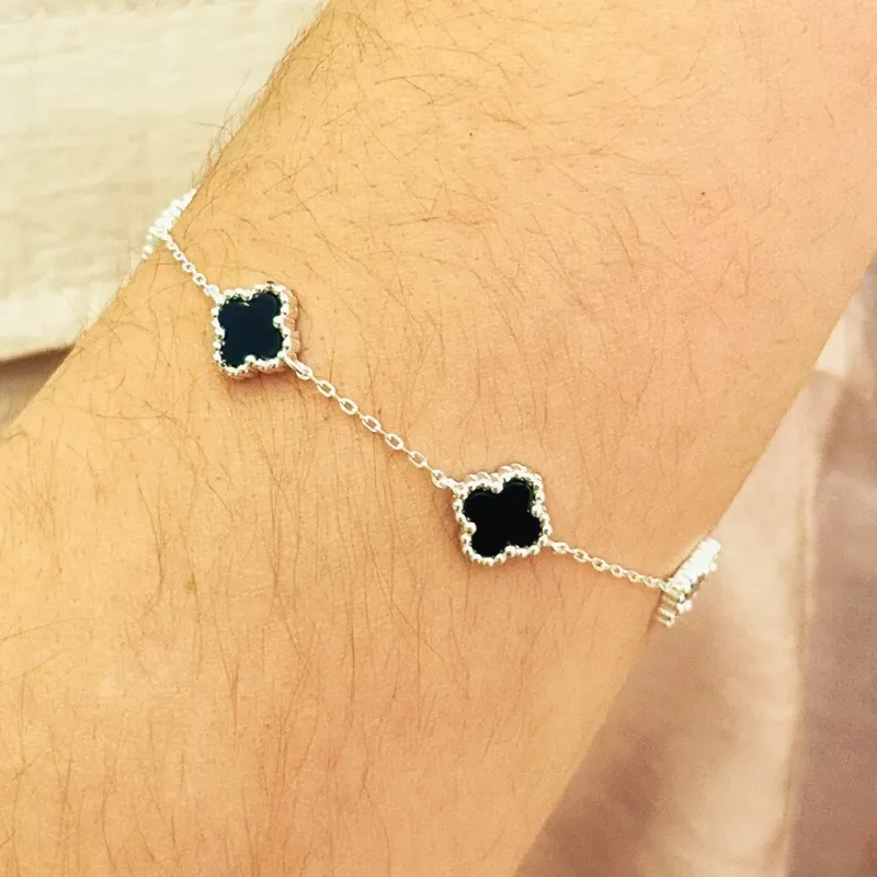 PULSEIRA PRATA ALHAMBRA VAN CLEEF ONIX