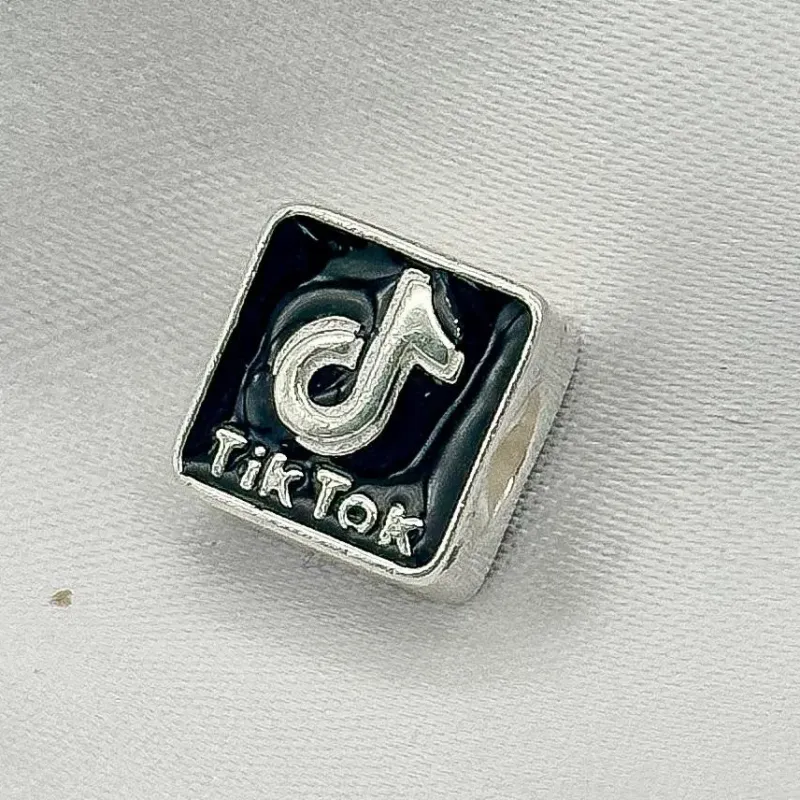 BERLOQUE PRATA TIK TOK PASSANTE