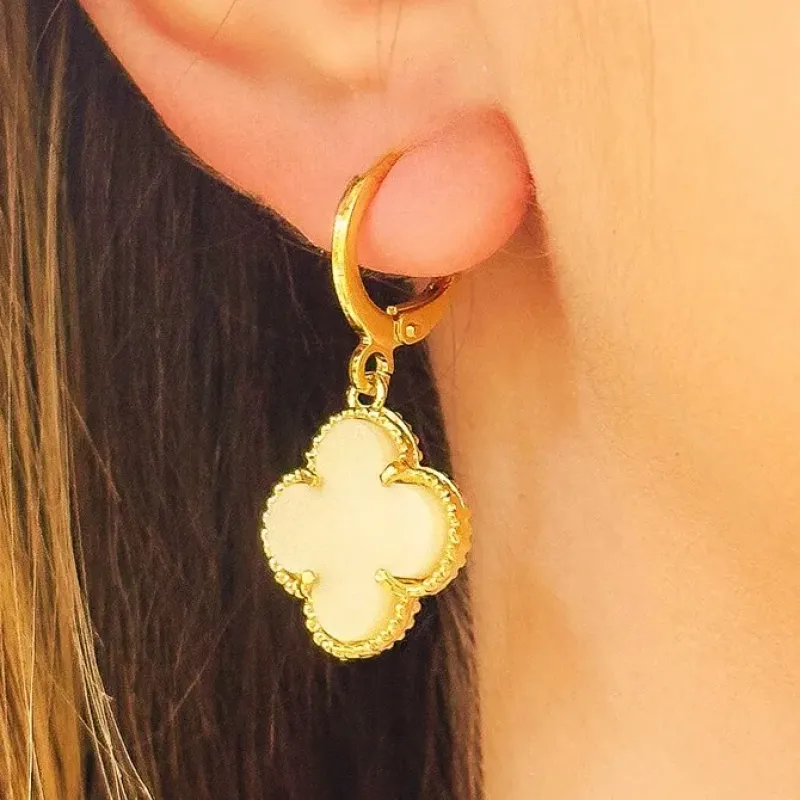 BRINCO ARGOLA ALHAMBRA MADRE PEROLA VAN CLEEF