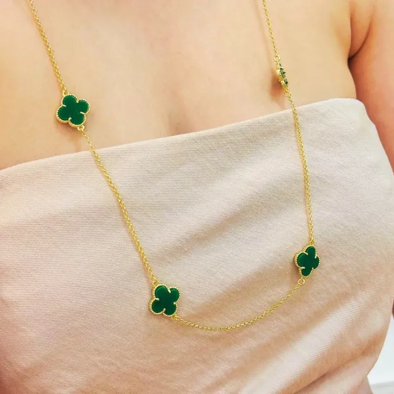 COLAR LONGO ALHAMBRA VERDE VAN CLEEF