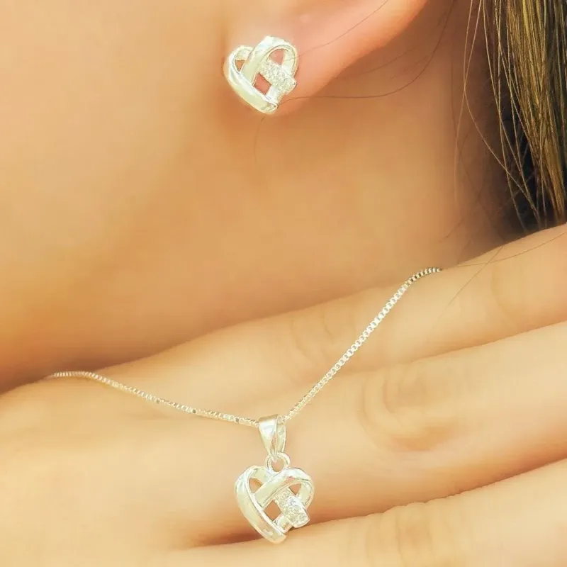CONJUNTO PRATA CORAÇÃO ENTRELAÇADO