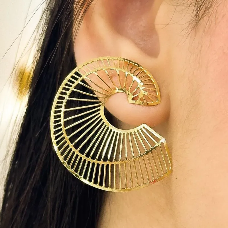 BRINCO ORGÂNICO ESPIRAL VAZADO