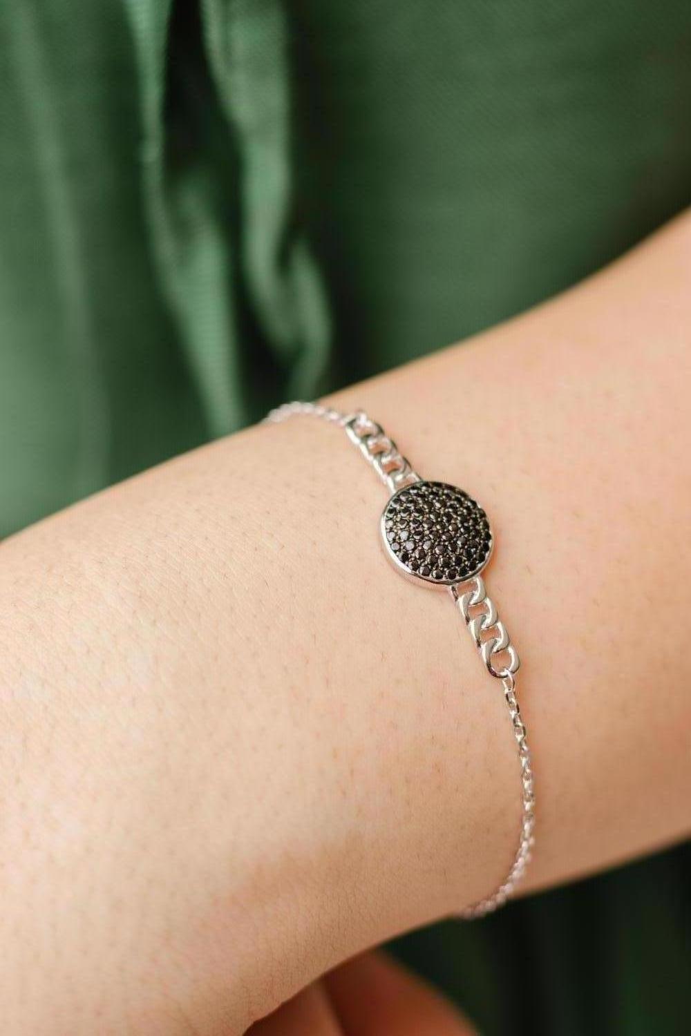 PULSEIRA PRATA ELOS MADALHA CRAVEJADA