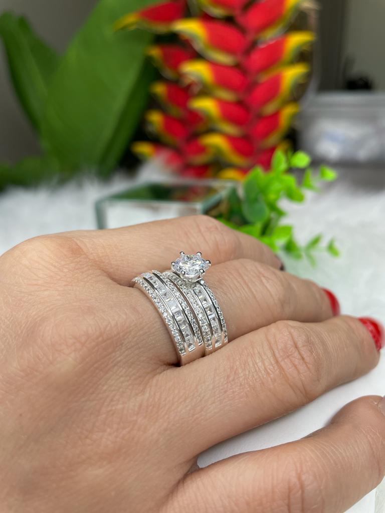 ANEL PRATA CRAVEJADO ZIRONIAS QUADRADA