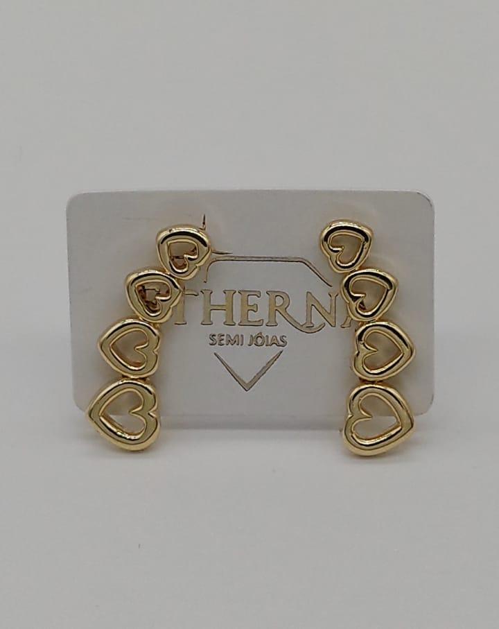 BRINCO EAR CUFF CORAÇÃO VAZADO