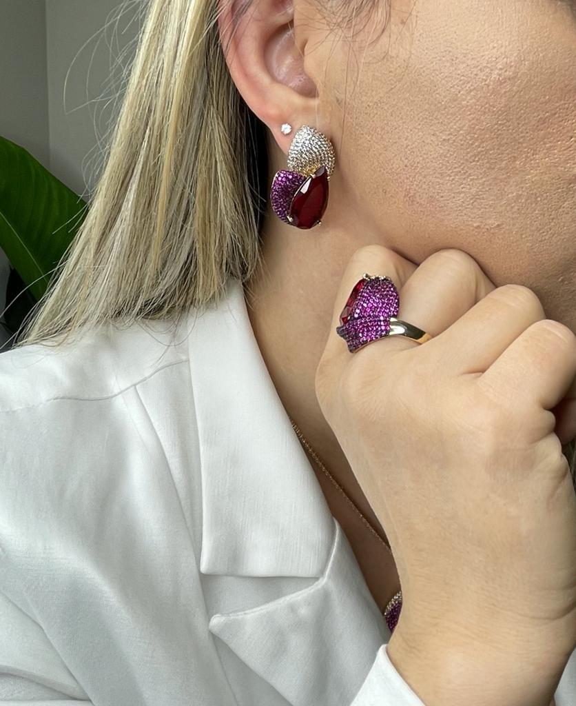 BRINCO CRAVEJADO GOTA ZIRCONIA RUBI