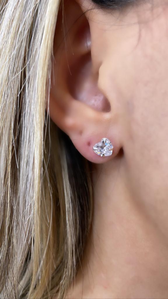 BRINCO PRATA CORAÇÃO ZIRCONIA 7MM